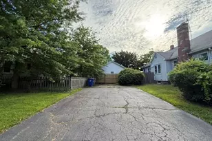 66 Overland Ave, Bridgeport, CT 06606 - Photo 34