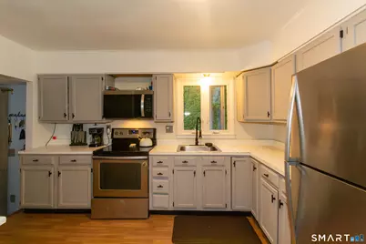 23 Great Neck Road, Trumbull, CT 06611 - Photo 10