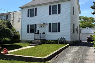 33 Beal St, Stamford, CT 06902 - Photo 2