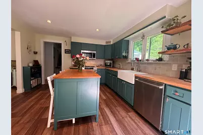 [Address not provided], Woodbury, CT 06798 - Photo 6