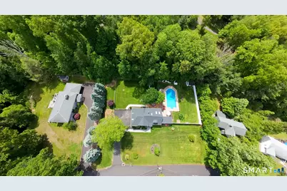 13 Pleasant Rise Circle, Brookfield, CT 06804 - Photo 2