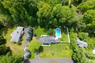 13 Pleasant Rise Cir, Brookfield, CT 06804 - Photo 2