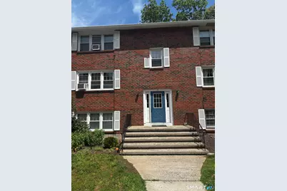 39 Briarwood Lane #A, Branford, CT 06405 - Photo 2