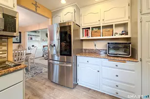 141 Sandy Ln, Meriden, CT 06450 - Photo 10