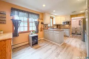 141 Sandy Ln, Meriden, CT 06450 - Photo 12