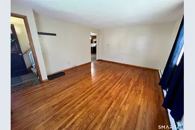 35 Warsaw Street #First floor, Fairfield, CT 06825 - Photo 4