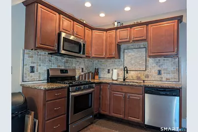 56 Higgins Avenue, Bridgeport, CT 06611 - Photo 22