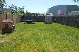 178 Larkin Ct, Stratford, CT 06615 - Photo 14