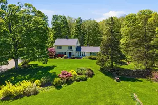 32 Juniper Rd, Bloomfield, CT 06002 - Photo 2