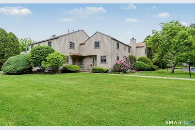41 Happy Hollow Circle #B, Stratford, CT 06614 - Photo 2