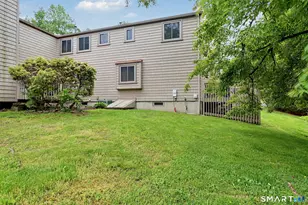 41 Happy Hollow Cir, Stratford, CT 06614 - Photo 32
