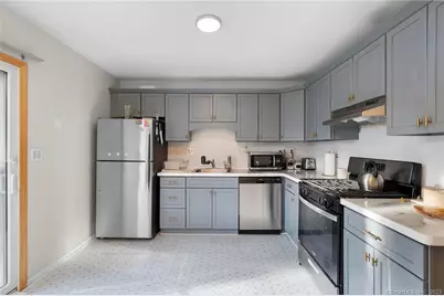 360 West Spring Street #A7, West Haven, CT 06516 - Photo 2
