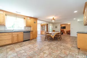 29 Copper Beech Dr, Middletown, CT 06457 - Photo 32