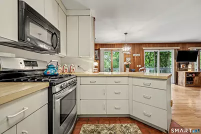 25 Maple Drive, New Milford, CT 06776 - Photo 10