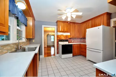 10 Harvey Road, Windsor, CT 06095 - Photo 12