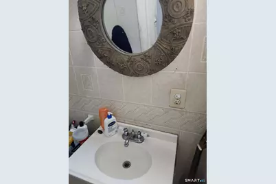 19 Summit Street, Waterbury, CT 06708 - Photo 10
