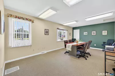 239 E Main Street, Clinton, CT 06413 - Photo 12