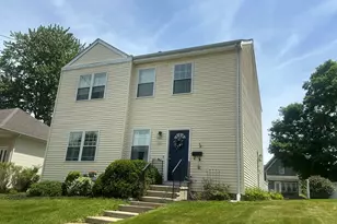 60 Warner Ave, Middletown, CT 06457 - Photo 2