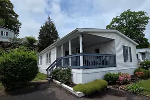 81 Woodland Park, Shelton, CT 06484 - Photo 2