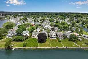 9 Seaside Pl, Norwalk, CT 06855 - Photo 2