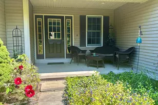 4 Heather Ln, Granby, CT 06060 - Photo 2