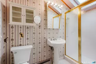 75 Westwood Rd, Stamford, CT 06902 - Photo 18