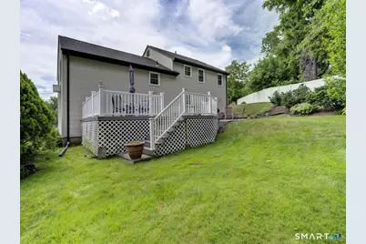 4 Lee Circle, Bloomfield, CT 06002 - Photo 30