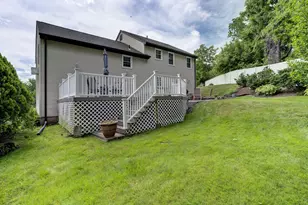 4 Lee Cir, Bloomfield, CT 06002 - Photo 30