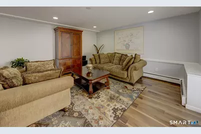 4 Lee Circle, Bloomfield, CT 06002 - Photo 8