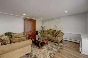 4 Lee Cir, Bloomfield, CT 06002 - Photo 8