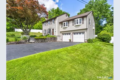 4 Lee Circle, Bloomfield, CT 06002 - Photo 1