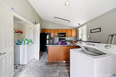 3 Tanglewood Court #3, Bloomfield, CT 06002 - Photo 8