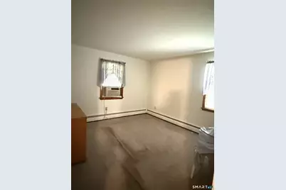 166 Marigold Avenue, Bridgeport, CT 06606 - Photo 6