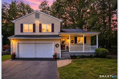40 Kathleen Way, Manchester, CT 06042 - Photo 2