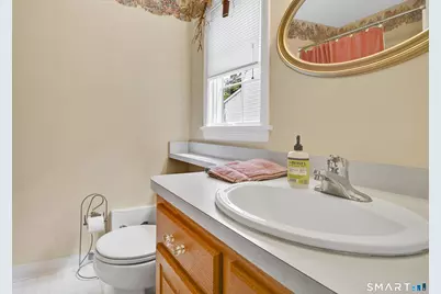 40 Kathleen Way, Manchester, CT 06042 - Photo 16