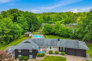 41 Sunny Ln, Meriden, CT 06450 - Photo 2