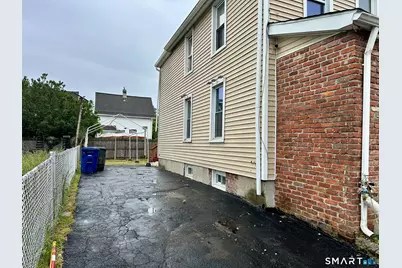62 Clifford Street, Bridgeport, CT 06607 - Photo 4