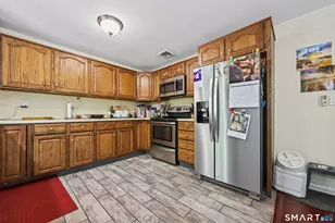 58 Oak Hollow Dr, Waterbury, CT 06708 - Photo 6