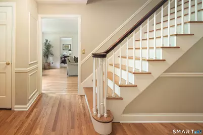130 Comstock Hill Road, New Canaan, CT 06840 - Photo 4