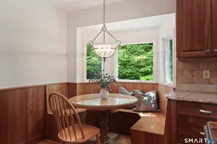 130 Comstock Hill Rd, New Canaan, CT 06840 - Photo 14