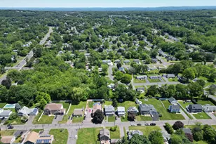 37 Broadview St, Newington, CT 06111 - Photo 40