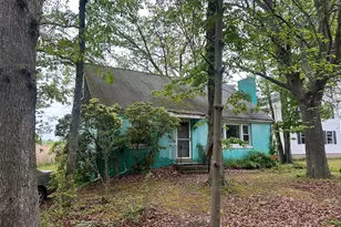 55 Woodland Dr, Old Saybrook, CT 06475 - Photo 1