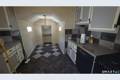 87 Oxford Drive, East Hartford, CT 06118 - Photo 6