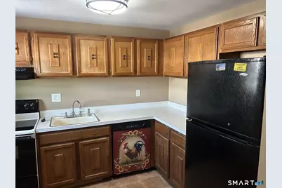 403 Blackstone Village, Meriden, CT 06450 - Photo 10