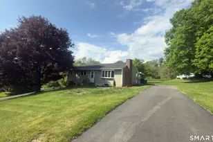 44 Polly Ave, Killingly, CT 06239 - Photo 2