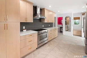 117 Bridge St, Stamford, CT 06905 - Photo 12
