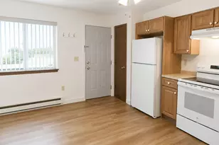 975 Meriden Rd, Waterbury, CT 06705 - Photo 14