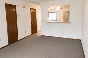 975 Meriden Rd, Waterbury, CT 06705 - Photo 6