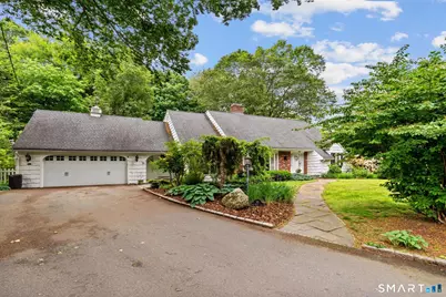30 Fox Chase Lane, West Hartford, CT 06107 - Photo 2