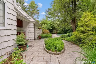 30 Fox Chase Ln, West Hartford, CT 06107 - Photo 36